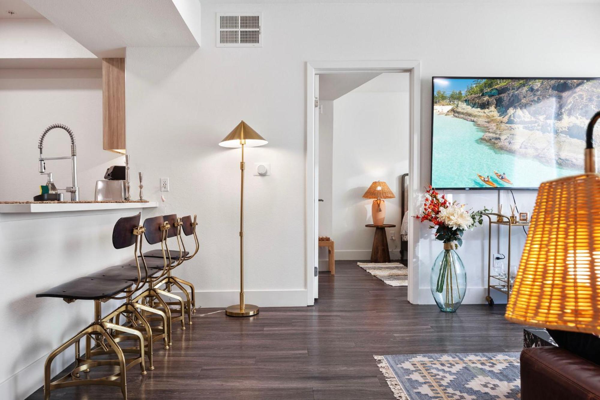 14 Santa Monica Gorgeous Apartment 洛杉矶 外观 照片